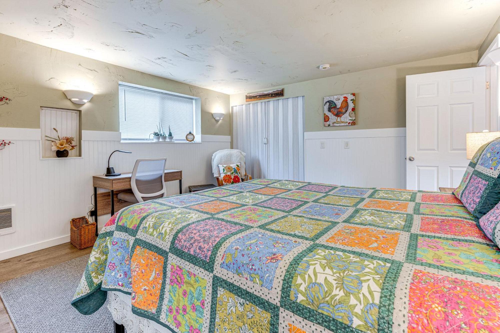 Charming Updated Retreat Walk To Lake Stevens! Buitenkant foto